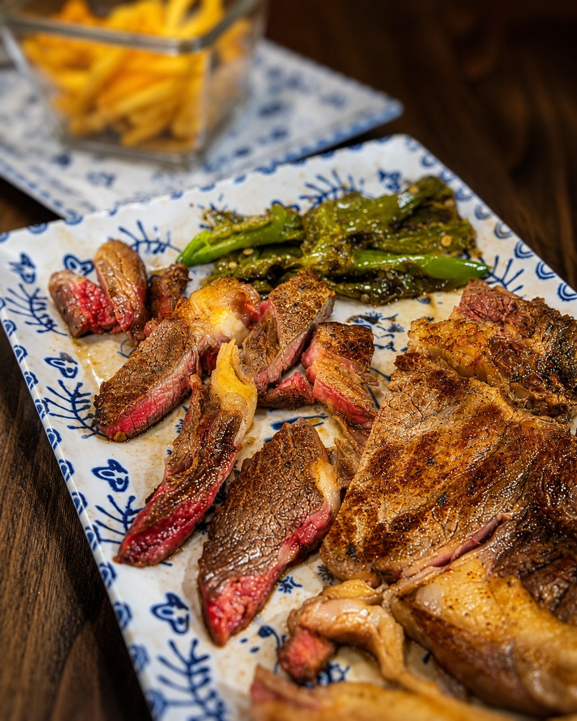 Solomillo a la brasa con pimientos